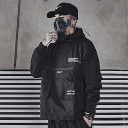 Spring Streetwear Black Combat Multi-Pockets Techwear Hooded Windbreaker Jacket Men 211217