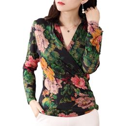 Women Spring Autumn Style Lace Blouses Shirts Lady Casual Long Sleeve V-Neck Flower Printed Lace Blusas Tops DD8061 210315