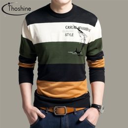 Thoshine marca primavera autunno stile uomo lavorato a maglia maglioni sottili a righe o-collo modello pullover maschio casual outwear patchwork top 201022