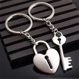 1 Pairs Couples Keychain Romantic Symbolic Love Key And Lock Keyring Valentines Day Gifts Fashion Accessories