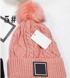 Winter 5colors woman Hats man Travel boy Fashion adult Beanies Skullies Chapeu Caps Cotton Ski cap girl pink hat keep warm cap 1pcs