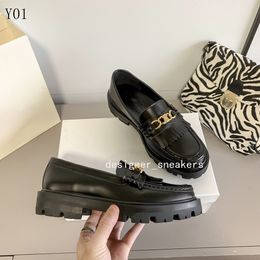 High Quality Womens Dress Shoes Low Top Black Leather With Golden Chain Casual Platform Party Shoe Designer Business Formal Loafer With Box