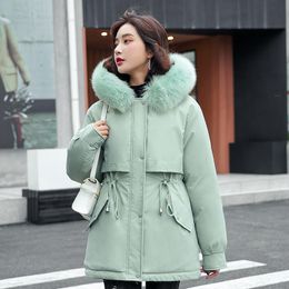여성용 다운 파카스 짧은 조정 가능한 허리 코튼 라이너 파카 캐주얼 따뜻한 겨울 자켓 여성 2021 모피 칼라 후드 코트