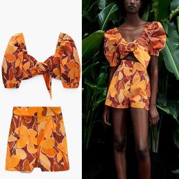 Za Retro Floral Print Cropped Summer Top Women Short Puff Sleeve Buckle Blouse Female Fashion Smocked Elastic Sexy Shirt 210602