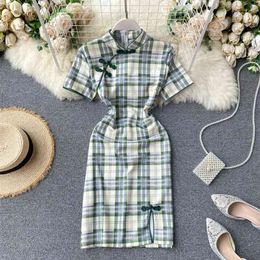 Women Vintage Cheongsam Modified Dress Summer Stand Neck Short-Sleeved Plaid Package Hip Vestidos M750 210527