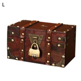 Retro Treasure Chest with Lock Vintage Wooden Storage Box Antique Style Jewelry 210315