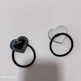 Fashion black and white acrylic heart-shaped rubber bands head rope with drill hair tie for ladies Favourite headdress Jewellery accessories party gifts