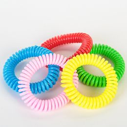 Braccialetti in silicone anti-zanzara Anti zanzare Respingi i parassiti Bracciale con cinturino da polso Repellente per insetti Mozzie Tieni lontani gli insetti Controllo dei parassiti 339 U2