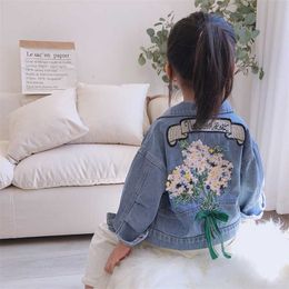 2-7T Floral Denim Jackets For Girls Toddler Kid Baby Girl Spring Clothes Long Sleeve Cute Sweet Back Flower Print Coat Outwear 211011