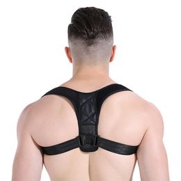 Correttore posturale per la spalla posteriore Corsetto regolabile per la sicurezza sportiva per adulti Corsetto per la colonna vertebrale Correzione della postura 2022