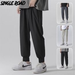 Single Road Mens Light Weight Sweatpants Summer Joggers Trousers Running Sport Pants Cold Feeling Comfortable For 210715