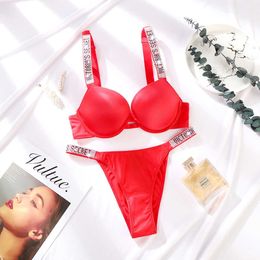 VS Rhinestone Underwear Women Set Brand Design Sexy Lingerie Set Seamless Push UP Briefs Bra Sets Plus Size Red Pink Bra Y0911297o