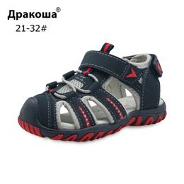Apakowa Summer Sandals Boys New Fashion Kids Sport Sandals Arch Support Non-slip Toddler Beach Sandals for Children's Shoes 210306
