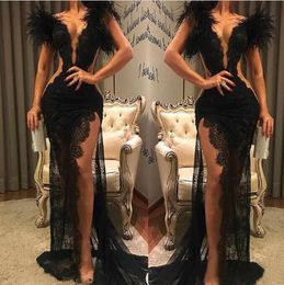 2021 Black Lace Prom Dress Split Formale Party Pageant Tragen Mantel Feder Abendkleider Sexy V-Ausschnitt Siehe durch