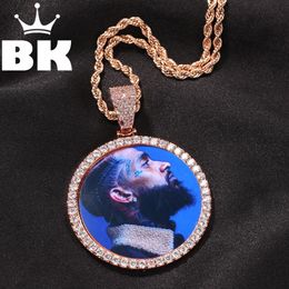 THE BLING KING Custom Fashion Custom Made Photo Pendant Necklace Gold Colour Full Iced Out Rhinestones Round Tag Hiphop Jewellery X0509