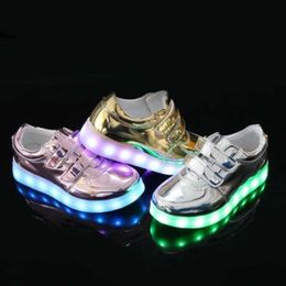 Kid Led Lights Shoes New Luminous Children Sneakers Baby Boys Girl Tenis With USB Charging Shoes Led Simulation Glowing Sneakers G1025