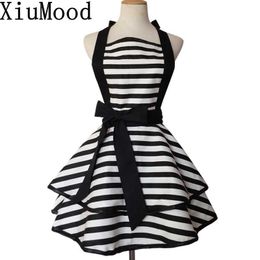 XiuMood Apron Black And White Striped Simple Double Layer Cotton Fabric Skirt Home Kitchen Cooking Aprons For Woman Adult Bibs 210622