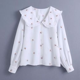 Spring Women Flower Embroidery Peter Pan Collar Shirt Female Long Sleeve Blouse Casual Lady Loose Tops Blusas S8666 210225