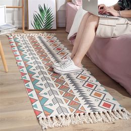 Ethnic Carpet Kitchen Mats For Floor Long Strip Geometric Kilim Carpets Nordic Bedroom Rug Cotton Oriental Decor Tapestry 210301