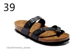 Продаем 20212 летние мужчины женщины квартиры сандалии пробковые тапочки Mayari Florida Arizona Unisex повседневная обувь песчаный пляжный размер 34-46 C4RR