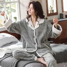 2 Pieces Winter Women Pyjamas Set Thicken Warm Soft Flannel Sleepwear Lapel Buttons Female Homewear Plus Size Pyjamas 211211