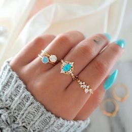 Cluster Rings 4 Pcs/set Women Simple Gems Geometric Crystal Leaves Golden Finger Ring Set Fashion Party Wedding Jewelry Gift Accessories