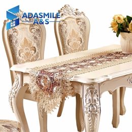 Hot Sale Lace Embroidered Floral Polyester Elegant Table Runner Dinning Table Flag Party Wedding Table Cloth Y200421