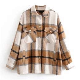 Winter Plaid Shirt Jacekt Loose Oversize Woollen Coat Women Vintage Button Jacket Windbreaker 210722