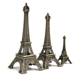 18cm Tower Eiffel Home Decoration Items Vintage Metallic Model Iron Creative Decorative Modern Artificial Photo Prop Crafts