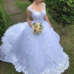 2021 Princess White Lace Ball Gown Garden Wedding Dresses Sheer Jewel Neck Appliques Long Vestidos de Novia Bride Formal Wedding Gowns