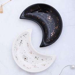 ceramic ring tray Canada - Gift Wrap Moon Shape Ceramic Storage Trays Necklace Ring Earrings Organizer Tools Sundries Jewelry Display Plates Home Supplies