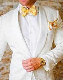 2021 Fashion Men White Wedding Tuxedos Lace Two Piece Suit One Button Shawl Lapel Male Groom Wear Mens Suits Blazers (Jacket+Pants)