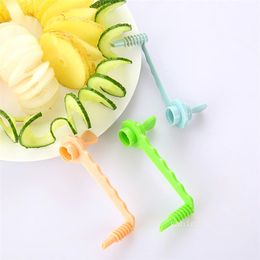 Kitchen Tools 3 string Rotate Potato Slicer Plastic Twisted Potato Slice Cutter Spiral DIY Manual Creatives ZC775