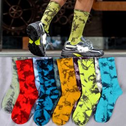 Tie-dye Socks Men and Women Cotton High-cut Ins Street Tide European American Skateboard Long Tube Couple X0710