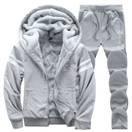 Inner Fur Mens Tracksuits Winter Men Set Warm Hoodies Suit Casual Fleece Lined Sweatshirts Men 2 Piece Set Sportswear 4XL 211109