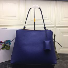 Women Luxurys Designers Bags 2021 fashion and comfortable shoulder bag P home 1BA249 size:35.5*26*16cm
