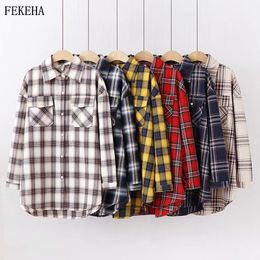 Plaid Shirts Woman Autumn Womens Blouses And Tops Long Sleeve Two Pockets Checked Loose Retro Outwear 210225