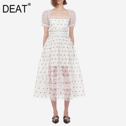[DEAT] White Temperament Elegant Women Round Neck High Waist Knee-length Hollow Out Short Sleeve Dress Summer 13C539 210527