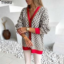 TYHRU Women's Knitting Sweater Colour Matching Diamond Lattice Single-Breasted Buttons Loose Casual Knitted Cardigan Sweaters 211218