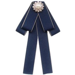 Vintage Bow Tie Velvet Ladies Head Diamond Ribbon Tassel Brooch Chic Girls Elegant Jewellery Collar Pin Girl Cravat Gift for women