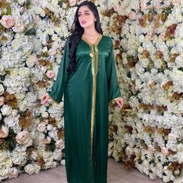 -Donne autunnali Casual Maxi Jalabiya Dress Abiti Arab Slipati Dubai Abaya Caftano V Collo Lungo Maniche lunghe Golden Ribbon Patchwork Morocan Green