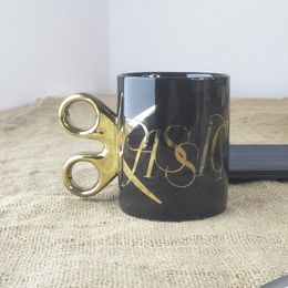 1Pcs Personalised Scissors Creative Gold Handle Ceramic Office Water Home Mug Classic Coffee Cup 6DZ258