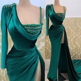 2022 Plus Size Arabic Aso Ebi Hunter Green Mermaid Prom Dresses Beaded Velvet Sexy Evening Formal Party Second Reception Birthday Engagement Gowns Dress CG001