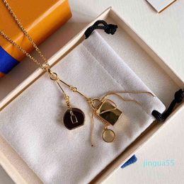 designer Pendant Necklaces Fashion Necklace for Man Woman Jewelry Pendants 15 Model Optional
