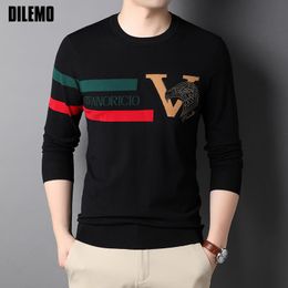 Top Grade Designer Luxury Cool New Fashion Brand Designer Oneck Plain Pullover Knit Street Wear Sweater Casual Mens Clothes 2022