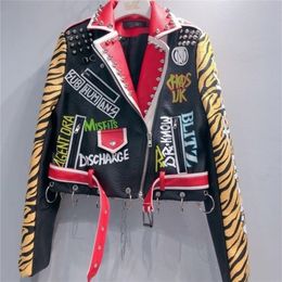 Spring New fashion brand Thailand style rivet beading graffiti embroidery cartton locomotive Pu leather short jacket wq845 Y201006