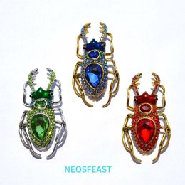 Pins, Brooches Elegant Crystal Insect For Women Rhinestone Pin Mix Color Ladies Party Gifts Dress Garments Accessories Fashion Jewelry