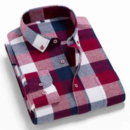 Spring Autumn 100% Cotton Male Casual Long Sleeve Shirt Warm Man Clothes Flannel Plaid Shirt Men Plus Size 3XL 4XL 210708