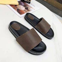 Luxury brand name shoes fashion classic sandals slippers spring and summer leather ladies beach cool flat heel 35-42 water table 4CM advance