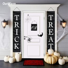 OurWarm Halloween Banner Trick or Treat Home Door Sign Party Decoration Shining Knitted Polyester Black with White Banner Y201015